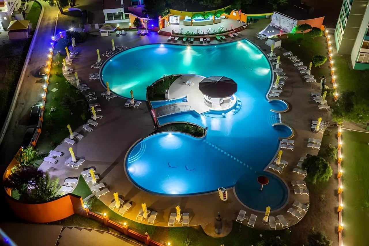 Hotel Aquapark Balada Saturn มันกาเลีย ภายนอก รูปภาพ